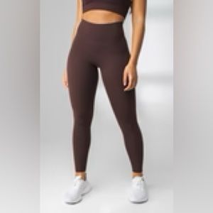 Balance Athletica/Vitality Cloud Leggings in Brown/Wine Obsidian color